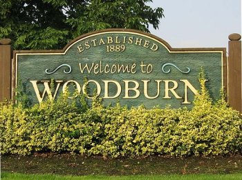 sign of welcome to woodburn
